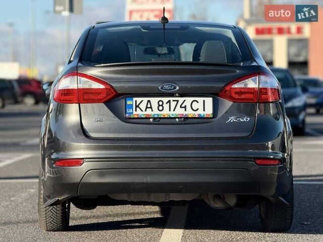 Серый Форд Фиеста, объемом двигателя 1.6 л и пробегом 95 тыс. км за 7800 $, фото 7 на Automoto.ua