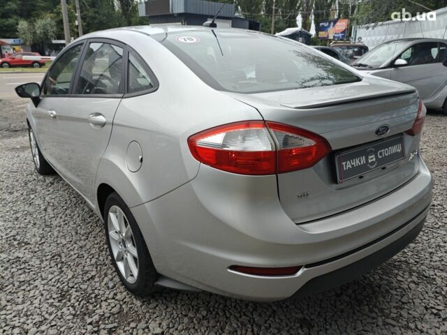 Серый Форд Фиеста, объемом двигателя 1.6 л и пробегом 87 тыс. км за 9000 $, фото 5 на Automoto.ua