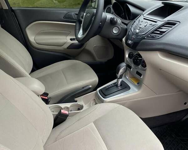 Форд Фиеста 2019 в Виннице на Automoto.ua Серый Форд Фиеста, объемом двигателя 1.6 л и пробегом 173 тыс. км за 9299 $, фото 7 на Automoto.ua