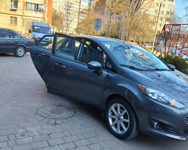 Серый Форд Фиеста, объемом двигателя 1.6 л и пробегом 87 тыс. км за 8800 $, фото 8 на Automoto.ua