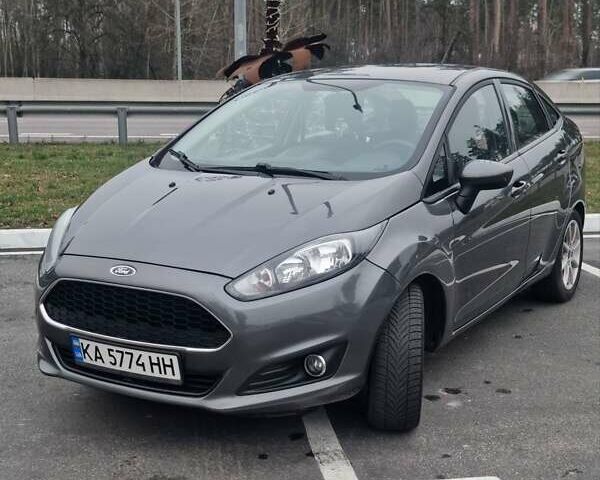 Сірий Форд Фієста, об'ємом двигуна 1.6 л та пробігом 178 тис. км за 9700 $, фото 2 на Automoto.ua