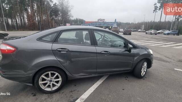 Сірий Форд Фієста, об'ємом двигуна 1.6 л та пробігом 178 тис. км за 9700 $, фото 7 на Automoto.ua
