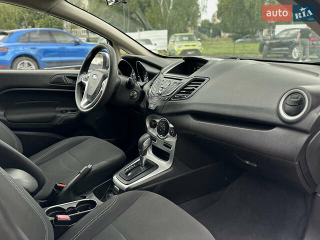 Сірий Форд Фієста, об'ємом двигуна 1.6 л та пробігом 77 тис. км за 10500 $, фото 35 на Automoto.ua