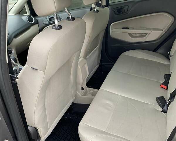 Форд Фиеста 2019 в Виннице на Automoto.ua Серый Форд Фиеста, объемом двигателя 1.6 л и пробегом 173 тыс. км за 9299 $, фото 2 на Automoto.ua