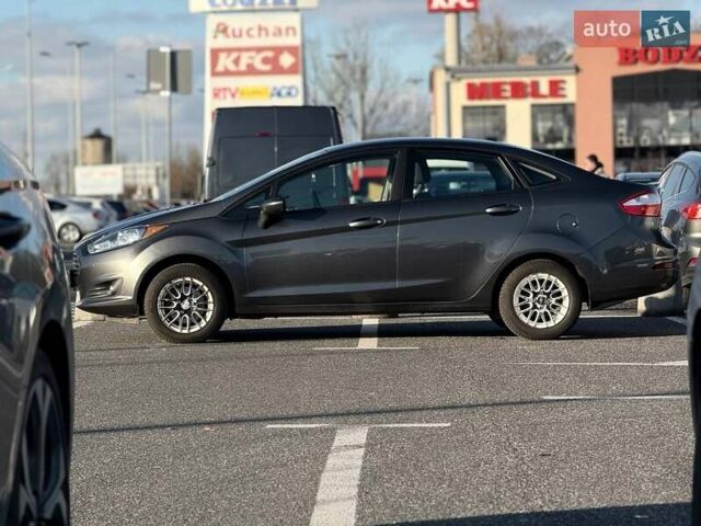 Серый Форд Фиеста, объемом двигателя 1.6 л и пробегом 95 тыс. км за 7800 $, фото 4 на Automoto.ua