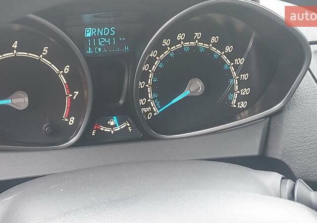 Серый Форд Фиеста, объемом двигателя 1.6 л и пробегом 111 тыс. км за 8700 $, фото 7 на Automoto.ua