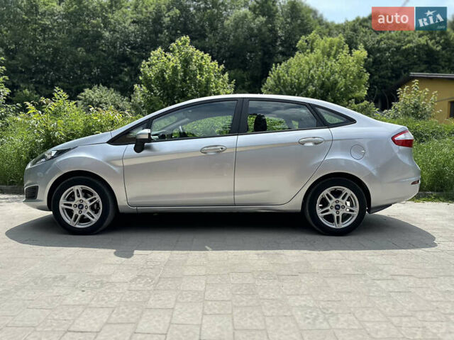 Серый Форд Фиеста, объемом двигателя 1.6 л и пробегом 139 тыс. км за 8290 $, фото 7 на Automoto.ua
