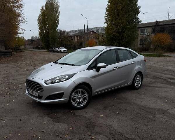 Серый Форд Фиеста, объемом двигателя 1.6 л и пробегом 99 тыс. км за 9500 $, фото 6 на Automoto.ua