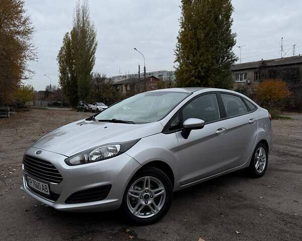 Серый Форд Фиеста, объемом двигателя 1.6 л и пробегом 99 тыс. км за 9500 $, фото 8 на Automoto.ua