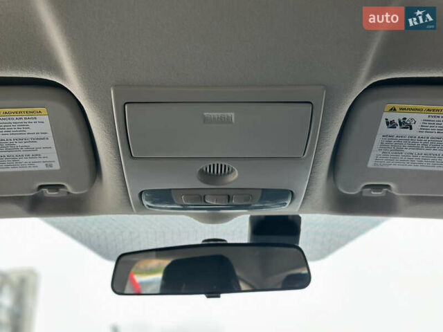 Сірий Форд Фієста, об'ємом двигуна 1.6 л та пробігом 77 тис. км за 10500 $, фото 53 на Automoto.ua