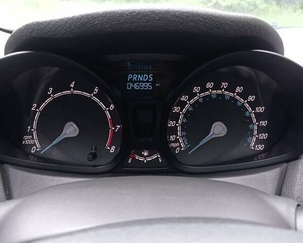 Серый Форд Фиеста, объемом двигателя 1.6 л и пробегом 76 тыс. км за 7999 $, фото 19 на Automoto.ua