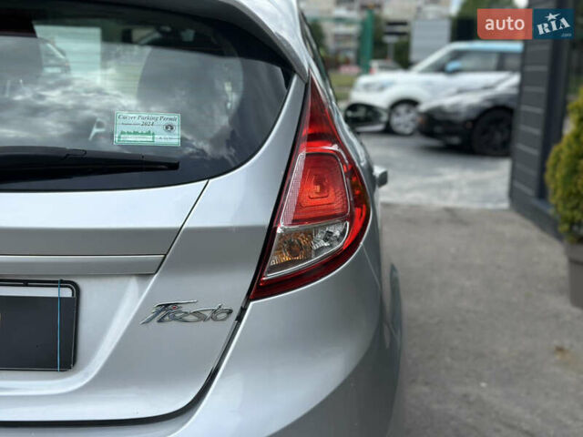 Сірий Форд Фієста, об'ємом двигуна 1.6 л та пробігом 77 тис. км за 10500 $, фото 24 на Automoto.ua