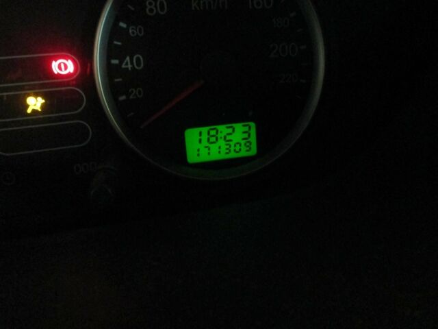 Серый Форд Фиеста, объемом двигателя 1.3 л и пробегом 170 тыс. км за 3089 $, фото 1 на Automoto.ua