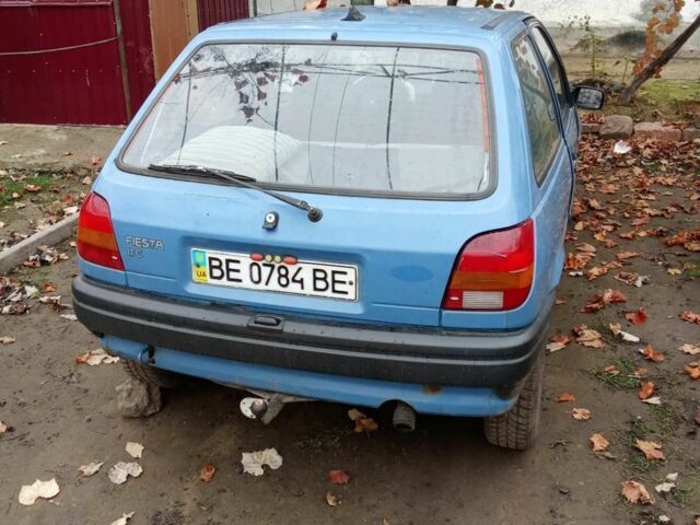 Синій Форд Фієста, об'ємом двигуна 0 л та пробігом 30 тис. км за 662 $, фото 1 на Automoto.ua