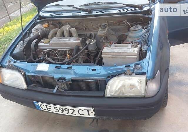 Синий Форд Фиеста, объемом двигателя 1.8 л и пробегом 35 тыс. км за 1400 $, фото 9 на Automoto.ua