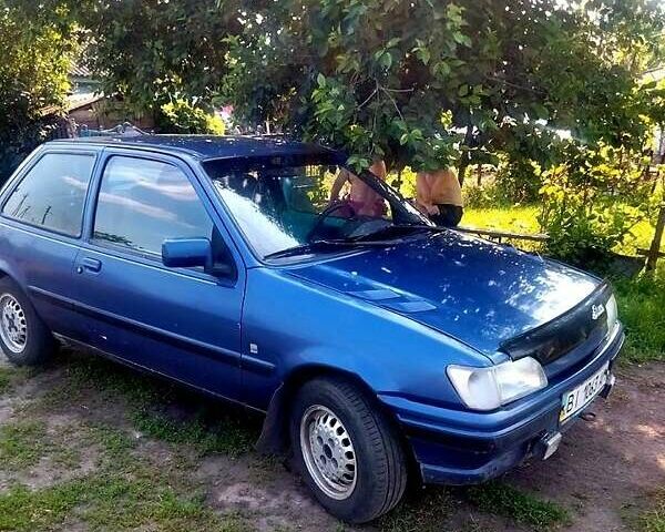 Синий Форд Фиеста, объемом двигателя 1.1 л и пробегом 120 тыс. км за 1000 $, фото 2 на Automoto.ua