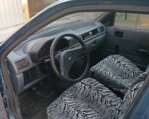 Синий Форд Фиеста, объемом двигателя 1.8 л и пробегом 35 тыс. км за 1400 $, фото 8 на Automoto.ua