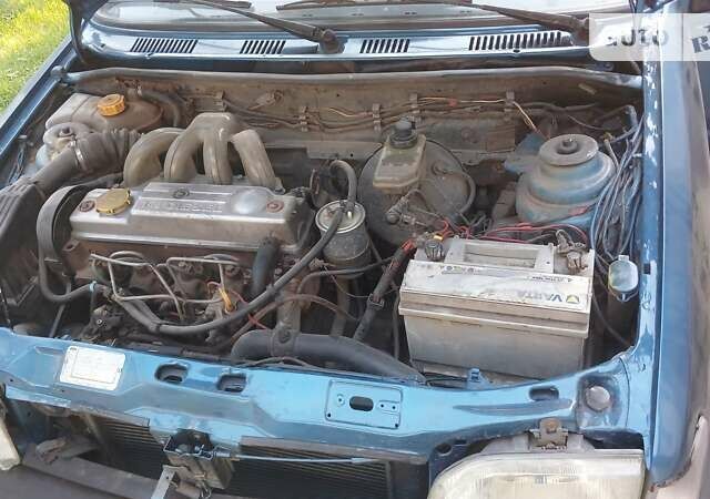 Синий Форд Фиеста, объемом двигателя 1.8 л и пробегом 35 тыс. км за 1400 $, фото 6 на Automoto.ua