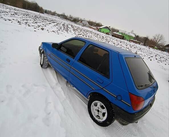 Синій Форд Фієста, об'ємом двигуна 1.3 л та пробігом 100 тис. км за 850 $, фото 5 на Automoto.ua