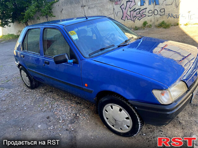 Синий Форд Фиеста, объемом двигателя 1.3 л и пробегом 0 тыс. км за 750 $, фото 5 на Automoto.ua