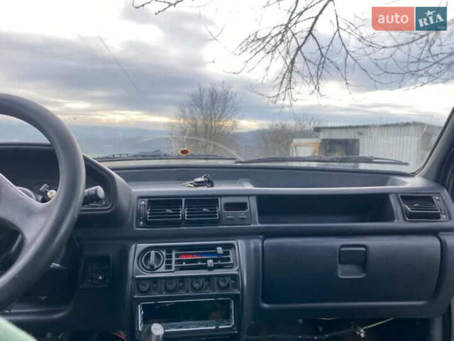 Синий Форд Фиеста, объемом двигателя 1.3 л и пробегом 200 тыс. км за 1000 $, фото 4 на Automoto.ua