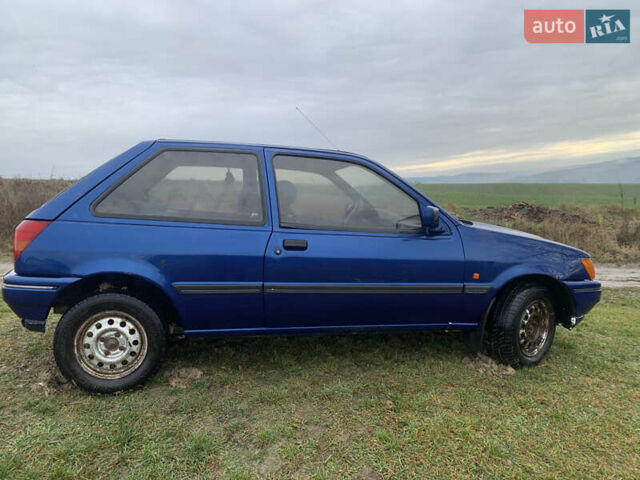 Синий Форд Фиеста, объемом двигателя 1.3 л и пробегом 200 тыс. км за 1000 $, фото 8 на Automoto.ua