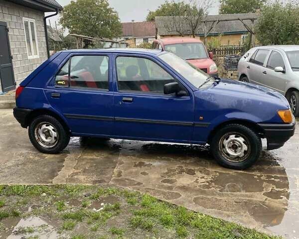 Синій Форд Фієста, об'ємом двигуна 1.1 л та пробігом 250 тис. км за 1600 $, фото 8 на Automoto.ua