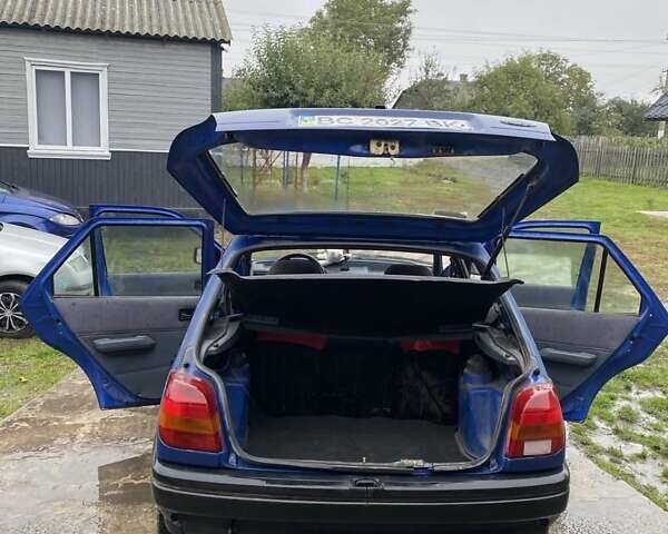 Синій Форд Фієста, об'ємом двигуна 1.1 л та пробігом 250 тис. км за 1600 $, фото 6 на Automoto.ua