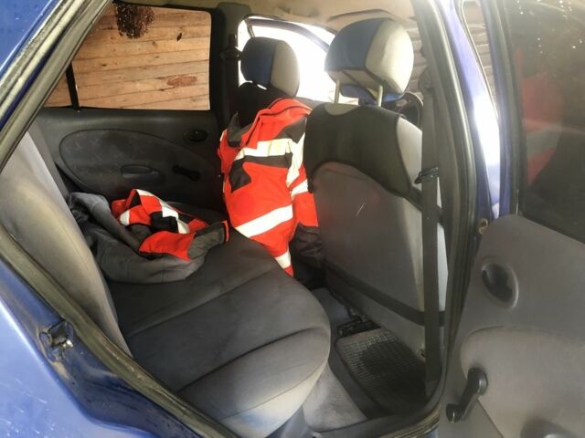 Форд Фиеста 1997 в Фастове на Automoto.ua Синий Форд Фиеста, объемом двигателя 1.3 л и пробегом 3 тыс. км за 900 $, фото 2 на Automoto.ua