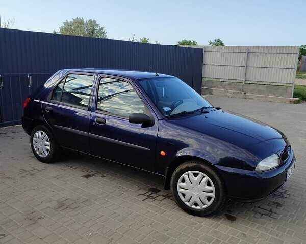 Синий Форд Фиеста, объемом двигателя 1.3 л и пробегом 77 тыс. км за 2500 $, фото 2 на Automoto.ua