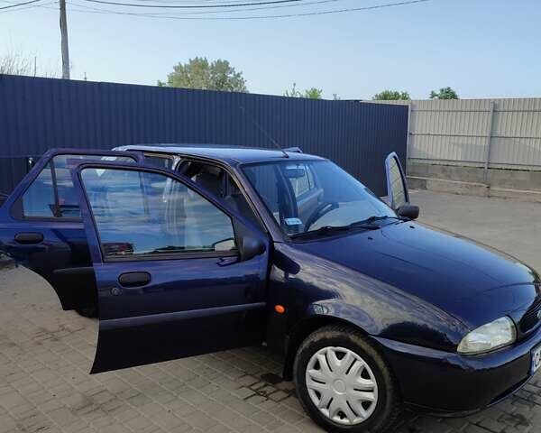 Синий Форд Фиеста, объемом двигателя 1.3 л и пробегом 77 тыс. км за 2500 $, фото 9 на Automoto.ua