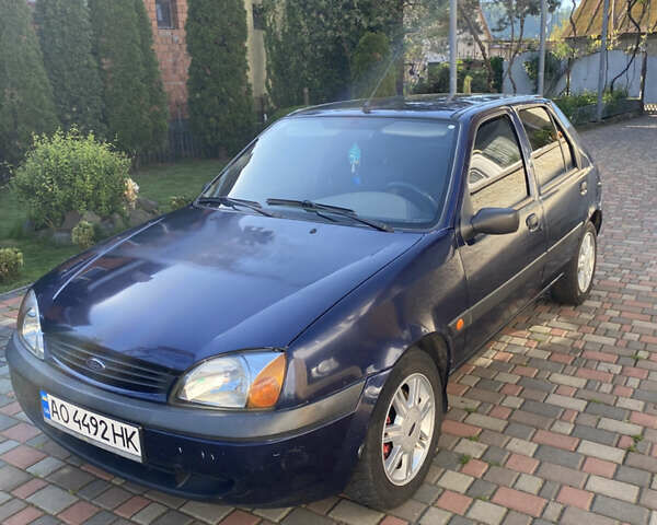 Синий Форд Фиеста, объемом двигателя 1.8 л и пробегом 350 тыс. км за 2400 $, фото 1 на Automoto.ua