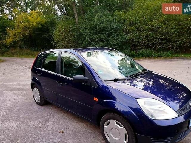 Синий Форд Фиеста, объемом двигателя 1.6 л и пробегом 166 тыс. км за 4100 $, фото 6 на Automoto.ua