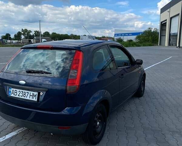 Синій Форд Фієста, об'ємом двигуна 1.25 л та пробігом 142 тис. км за 3200 $, фото 4 на Automoto.ua