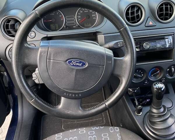 Синій Форд Фієста, об'ємом двигуна 1.25 л та пробігом 142 тис. км за 3200 $, фото 6 на Automoto.ua