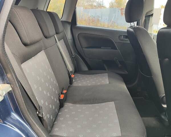 Синий Форд Фиеста, объемом двигателя 1.3 л и пробегом 130 тыс. км за 3700 $, фото 20 на Automoto.ua