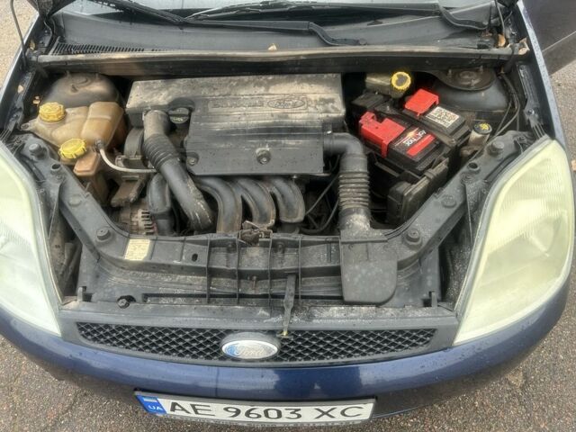 Синій Форд Фієста, об'ємом двигуна 1.4 л та пробігом 3 тис. км за 3500 $, фото 5 на Automoto.ua