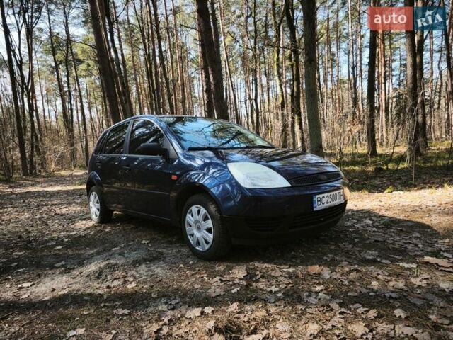 Синий Форд Фиеста, объемом двигателя 1.3 л и пробегом 228 тыс. км за 3333 $, фото 10 на Automoto.ua