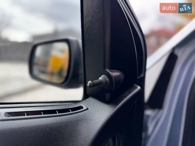 Синий Форд Фиеста, объемом двигателя 1.3 л и пробегом 175 тыс. км за 3650 $, фото 34 на Automoto.ua