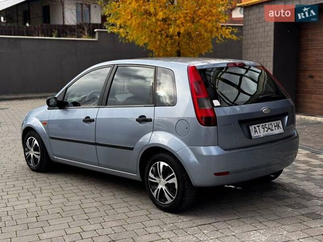 Синий Форд Фиеста, объемом двигателя 1.3 л и пробегом 175 тыс. км за 3650 $, фото 13 на Automoto.ua