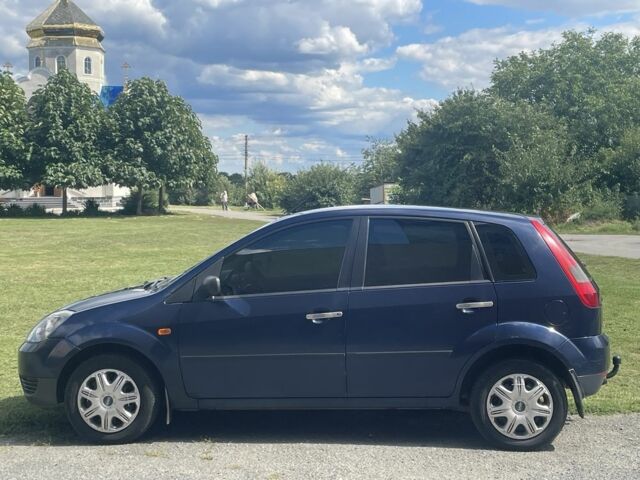 Синій Форд Фієста, об'ємом двигуна 1.3 л та пробігом 187 тис. км за 3500 $, фото 6 на Automoto.ua