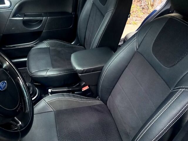 Синій Форд Фієста, об'ємом двигуна 1.4 л та пробігом 268 тис. км за 4000 $, фото 8 на Automoto.ua