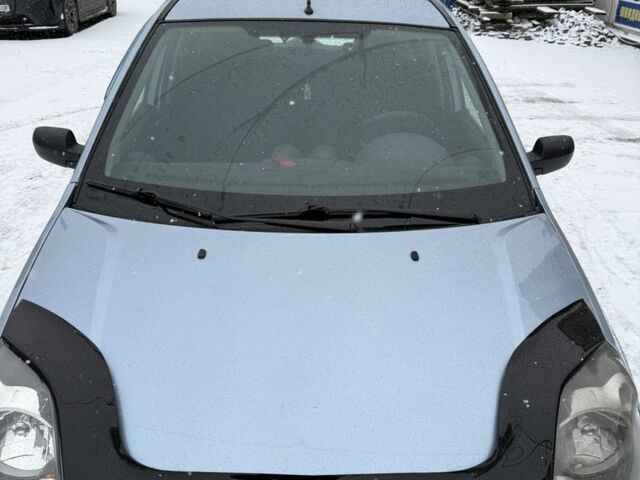 Синий Форд Фиеста, объемом двигателя 1.2 л и пробегом 279 тыс. км за 2750 $, фото 3 на Automoto.ua