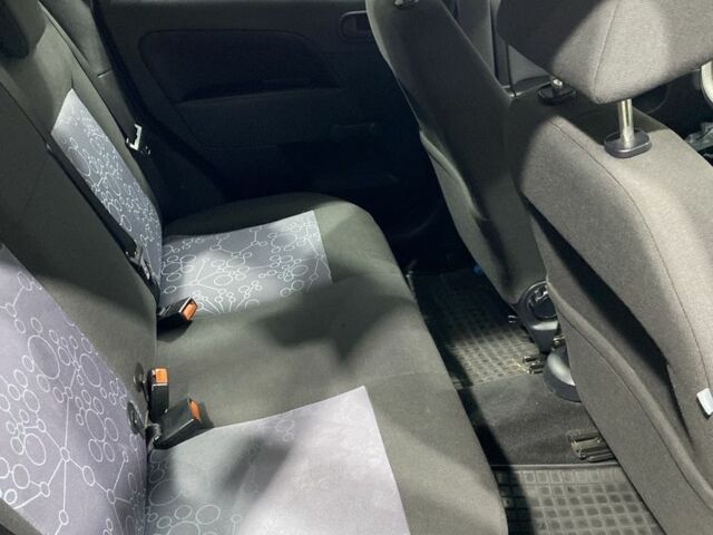 Синій Форд Фієста, об'ємом двигуна 1.4 л та пробігом 210 тис. км за 4200 $, фото 12 на Automoto.ua