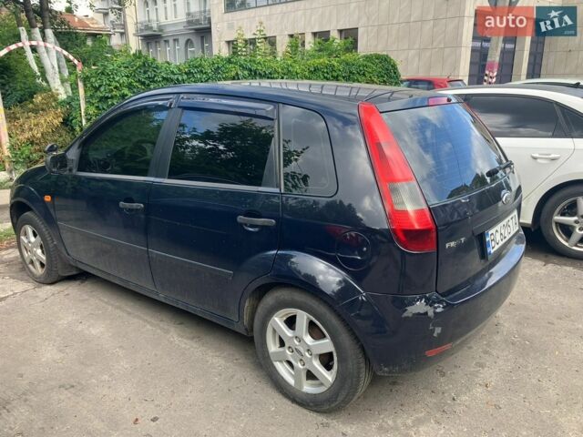 Синій Форд Фієста, об'ємом двигуна 1.39 л та пробігом 350 тис. км за 2500 $, фото 3 на Automoto.ua