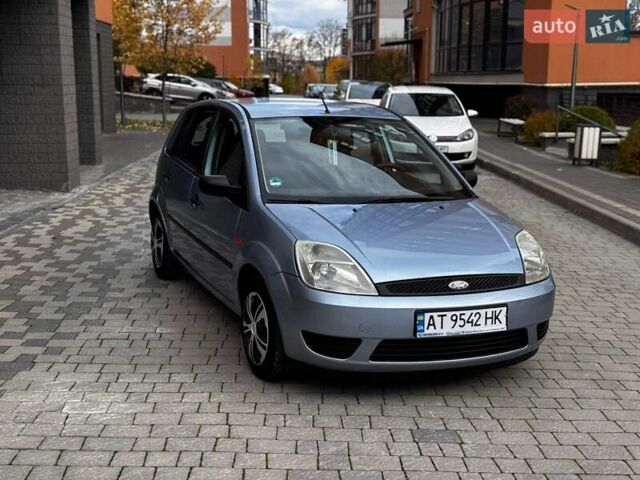Синий Форд Фиеста, объемом двигателя 1.3 л и пробегом 175 тыс. км за 3650 $, фото 3 на Automoto.ua