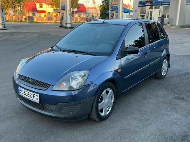 Синій Форд Фієста, об'ємом двигуна 1.2 л та пробігом 186 тис. км за 4100 $, фото 1 на Automoto.ua