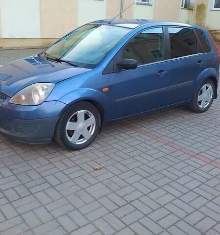 Синій Форд Фієста, об'ємом двигуна 1.24 л та пробігом 186 тис. км за 4500 $, фото 8 на Automoto.ua