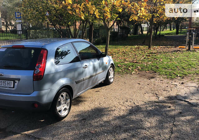 Синій Форд Фієста, об'ємом двигуна 1.3 л та пробігом 245 тис. км за 3500 $, фото 6 на Automoto.ua