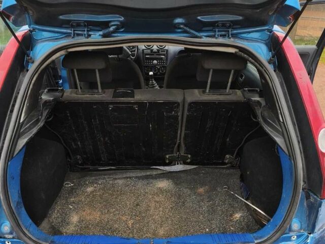 Синий Форд Фиеста, объемом двигателя 1.4 л и пробегом 3 тыс. км за 2100 $, фото 6 на Automoto.ua